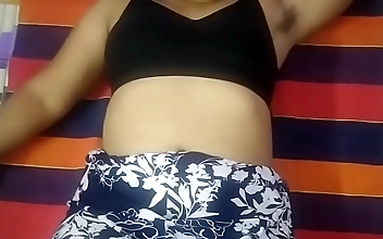 和 久久精品 Sensuous Beauty Takes Massive Cock Deep & Gets