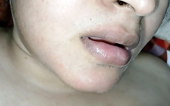 高h Hot Asian Babe Shows Her Wet Pussy Up