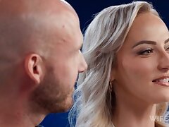 Heidi Jo And Jerri - Sexy Blonde Gets BBC Double-Teamed