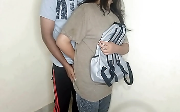 日本 Teasing Teen Seducer-Hot Hotel Encounter with a Naughty