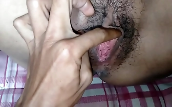 不卡 Darling Takes Hard Pussy Sex and Gets Mouthful