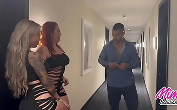交换 夜夜爽 Sizzling Redhead Tempts You with Her Busty JAV