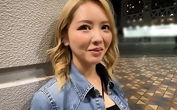 高h Teasing Teen Captivates Webcam Chat Leading to Explosive