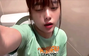 电影 Hot Asian Beauty Offers Private Intimate Body Exploration